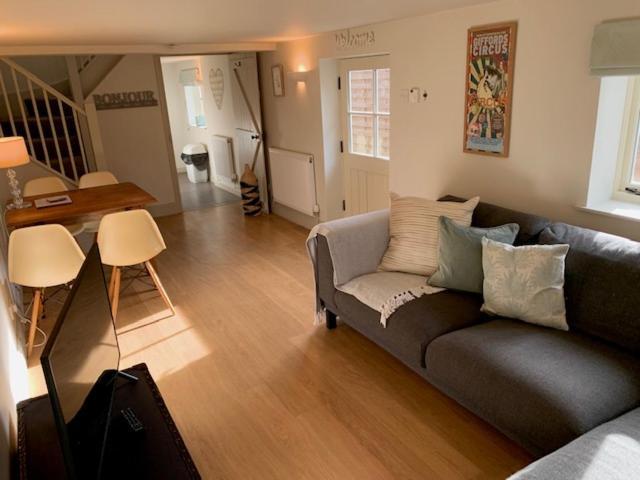 The Studio Villa Ashton Keynes Exterior photo